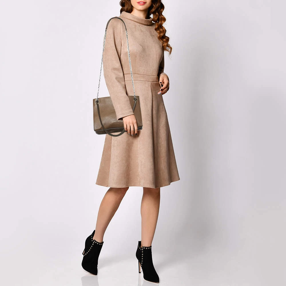 Marc Jacobs Pale Brown Leather Double Link 27 Shoulder Bag For Women 2 Marc Jacobs Pale Brown Leather Double Link 27 Shoulder Bag For Women - Image 2