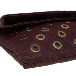 Marc Jacobs Burgundy Leather Sandy Eyelets Shoulder Bag For Women 18 Marc Jacobs Burgundy Leather Sandy Eyelets Shoulder Bag For Women -Marc Jacobs shop luxury women marc jacobs new handbags p89682 009