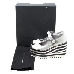 Marc Jacobs Metallic Silver Leather Suzi Crystal Embellished Brooch Mary Jane Espadrille Platforms Size 39 For Women 15 Marc Jacobs Metallic Silver Leather Suzi Crystal Embellished Brooch Mary Jane Espadrille Platforms Size 39 For Women -Marc Jacobs shop luxury women marc jacobs new shoes p174737 008