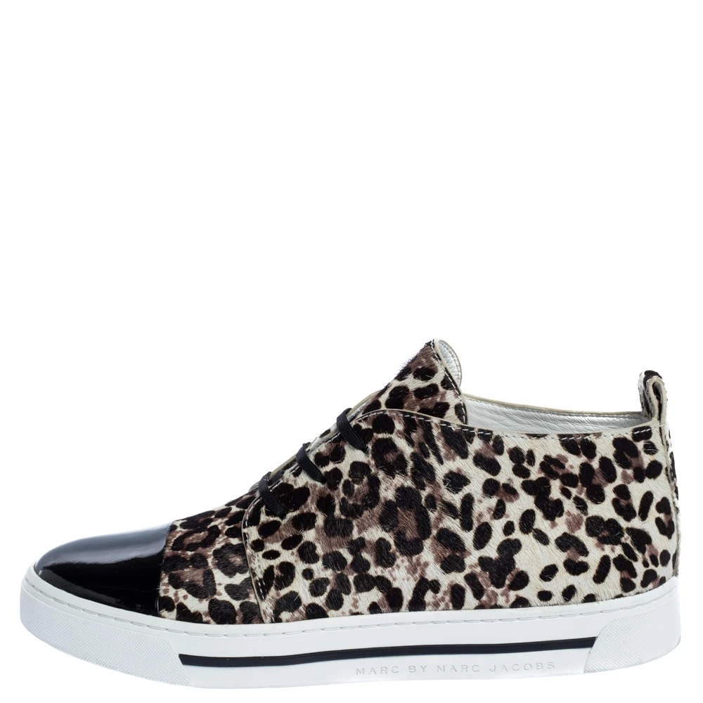 Marc Jacobs Black/Brown Animal Print Pony Hair And Patent High Top Sneakers Size 38 For Women 2 Marc Jacobs Black/Brown Animal Print Pony Hair And Patent High Top Sneakers Size 38 For Women - Image 2