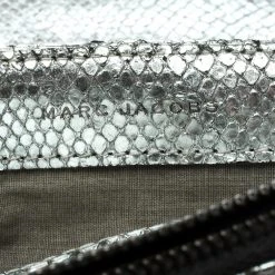 Marc Jacobs Silver Quilted Python Embossed Leather Crossbody Bag For Women 18 Marc Jacobs Silver Quilted Python Embossed Leather Crossbody Bag For Women -Marc Jacobs shop luxury women marc jacobs used handbags p123992 0008