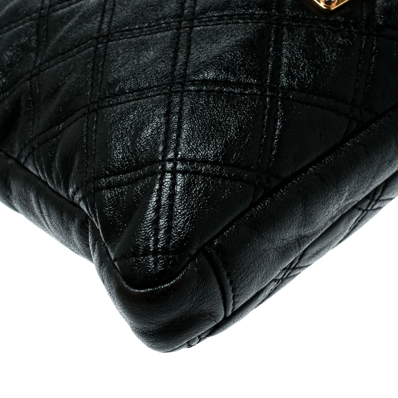 Marc Jacobs Black Quilted Leather IPad Chain Crossbody Bag For Women 10 Marc Jacobs Black Quilted Leather IPad Chain Crossbody Bag For Women - Image 10