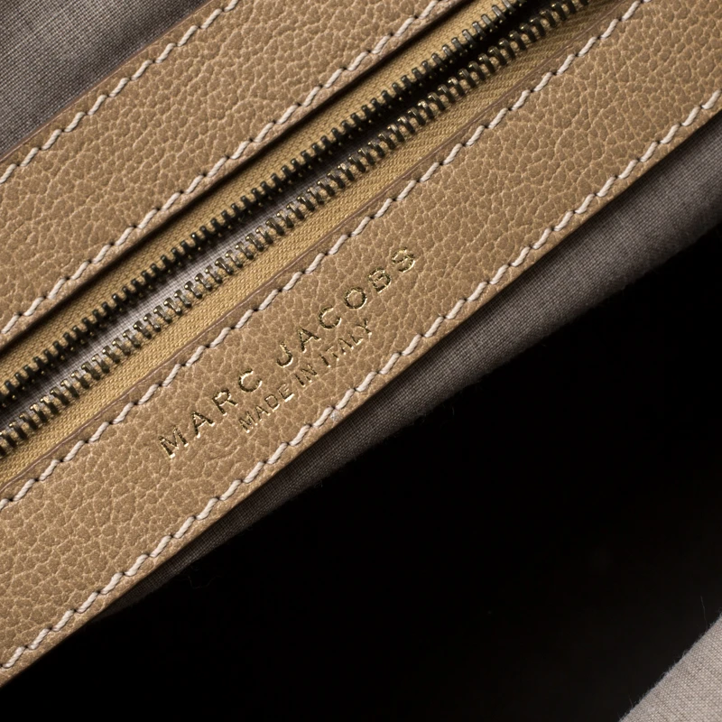 Marc Jacobs Light Brown Quilted Leather Stam Shoulder Bag For Women 8 Marc Jacobs Light Brown Quilted Leather Stam Shoulder Bag For Women - Image 8