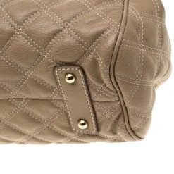 Marc Jacobs Light Brown Quilted Leather Stam Shoulder Bag For Women 21 Marc Jacobs Light Brown Quilted Leather Stam Shoulder Bag For Women -Marc Jacobs shop luxury women marc jacobs used handbags p184248 009