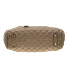 Marc Jacobs Light Brown Quilted Leather Stam Shoulder Bag For Women 16 Marc Jacobs Light Brown Quilted Leather Stam Shoulder Bag For Women -Marc Jacobs shop luxury women marc jacobs used handbags p184248 011