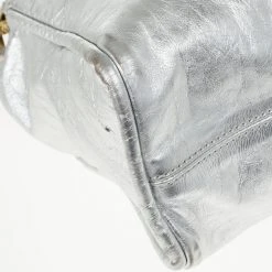 Marc Jacobs Eve Metallic Leather Shopper For Women 25 Marc Jacobs Eve Metallic Leather Shopper For Women -Marc Jacobs shop luxury women marc jacobs used handbags p19444 012