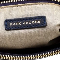 Marc Jacobs Marc Jacob Navy Blue Patent Leather Quilted Flap Bag For Women 18 Marc Jacobs Marc Jacob Navy Blue Patent Leather Quilted Flap Bag For Women -Marc Jacobs shop luxury women marc jacobs used handbags p209137 003