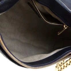 Marc Jacobs Marc Jacob Navy Blue Patent Leather Quilted Flap Bag For Women 17 Marc Jacobs Marc Jacob Navy Blue Patent Leather Quilted Flap Bag For Women -Marc Jacobs shop luxury women marc jacobs used handbags p209137 004