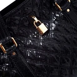 Marc Jacobs Black Quilted Snakeskin Embossed Coated Canvas Tote For Women 15 Marc Jacobs Black Quilted Snakeskin Embossed Coated Canvas Tote For Women -Marc Jacobs shop luxury women marc jacobs used handbags p243209 008