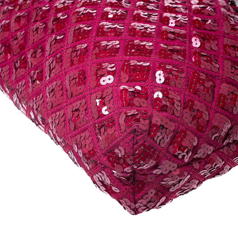 Marc Jacobs Red Sequins Embellished Canvas And Suede Frog Frame Shoulder Bag For Women 12 Marc Jacobs Red Sequins Embellished Canvas And Suede Frog Frame Shoulder Bag For Women - Image 12