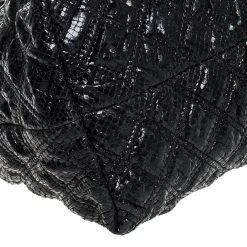 Marc Jacobs Black Quilted Snake Skin Embossed Leather Tote For Women -Marc Jacobs shop luxury women marc jacobs used handbags p253216 007
