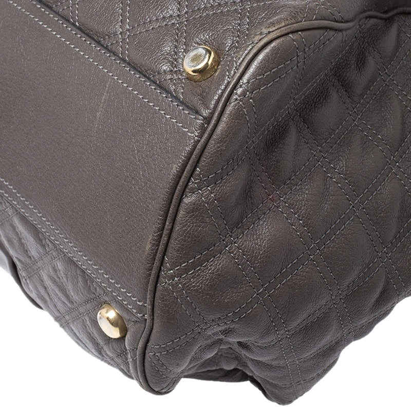 Marc Jacobs Khaki Mix Quilted Leather Classic East-West Tote For Women 19 Marc Jacobs Khaki Mix Quilted Leather Classic East-West Tote For Women - Image 19