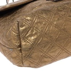 Marc Jacobs Metallic Gold Quilted Leather Flap Shoulder Bag For Women 22 Marc Jacobs Metallic Gold Quilted Leather Flap Shoulder Bag For Women -Marc Jacobs shop luxury women marc jacobs used handbags p256298 010