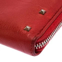 Marc Jacobs Red Studded Leather Zip Around Continental Wallet For Women 18 Marc Jacobs Red Studded Leather Zip Around Continental Wallet For Women -Marc Jacobs shop luxury women marc jacobs used handbags p258763 003
