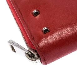 Marc Jacobs Red Studded Leather Zip Around Continental Wallet For Women 19 Marc Jacobs Red Studded Leather Zip Around Continental Wallet For Women -Marc Jacobs shop luxury women marc jacobs used handbags p258763 004