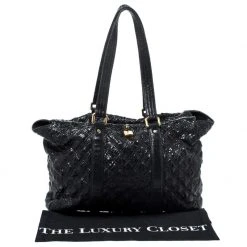 Marc Jacobs Black Quilted Snakeskin Embossed Leather Tote For Women -Marc Jacobs shop luxury women marc jacobs used handbags p259066 010