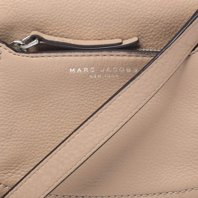 Marc Jacobs Beige Leather Crossbody Bag For Women 5 Marc Jacobs Beige Leather Crossbody Bag For Women - Image 5