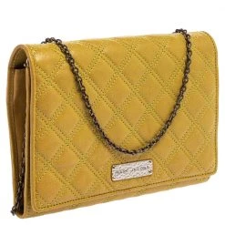 Marc Jacobs Lime Quilted Leather Flap Chain Clutch For Women 14 Marc Jacobs Lime Quilted Leather Flap Chain Clutch For Women -Marc Jacobs shop luxury women marc jacobs used handbags p380971 005