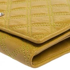 Marc Jacobs Lime Quilted Leather Flap Chain Clutch For Women 23 Marc Jacobs Lime Quilted Leather Flap Chain Clutch For Women -Marc Jacobs shop luxury women marc jacobs used handbags p380971 008