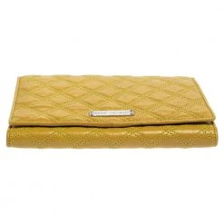 Marc Jacobs Lime Quilted Leather Flap Chain Clutch For Women 17 Marc Jacobs Lime Quilted Leather Flap Chain Clutch For Women -Marc Jacobs shop luxury women marc jacobs used handbags p380971 009