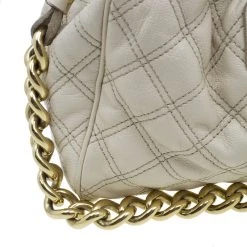 Marc Jacobs Beige Quilted Leather Stam Shoulder Bag For Women 24 Marc Jacobs Beige Quilted Leather Stam Shoulder Bag For Women -Marc Jacobs shop luxury women marc jacobs used handbags p39715 0010