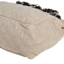 Marc Jacobs Cream/Brown Quilted Shimmer Leather Turnlock Flap Shoulder Bag For Women 21 Marc Jacobs Cream/Brown Quilted Shimmer Leather Turnlock Flap Shoulder Bag For Women -Marc Jacobs shop luxury women marc jacobs used handbags p415407 011