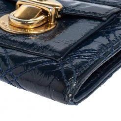 Marc Jacobs Blue Glazed Leather Zip Clutch For Women 23 Marc Jacobs Blue Glazed Leather Zip Clutch For Women -Marc Jacobs shop luxury women marc jacobs used handbags p425460 008