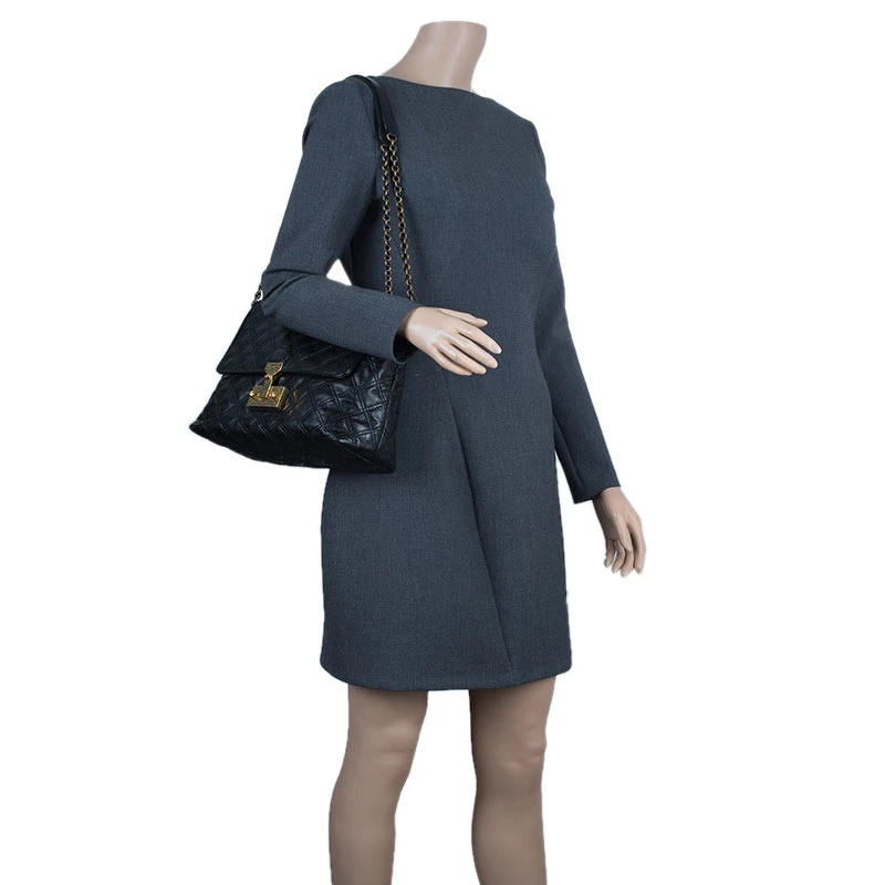 Marc Jacobs Black Quilted Leather XL Baroque Single Shoulder Bag For Women 2 Marc Jacobs Black Quilted Leather XL Baroque Single Shoulder Bag For Women - Image 2