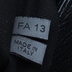 Marc Jacobs Black Quilted Leather XL Baroque Single Shoulder Bag For Women 30 Marc Jacobs Black Quilted Leather XL Baroque Single Shoulder Bag For Women -Marc Jacobs shop luxury women marc jacobs used handbags p43397 015