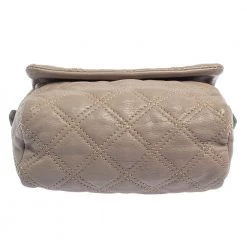 Marc Jacobs Taupe Quilted Leather Crossbody Bag For Women 16 Marc Jacobs Taupe Quilted Leather Crossbody Bag For Women -Marc Jacobs shop luxury women marc jacobs used handbags p438288 004