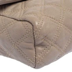 Marc Jacobs Taupe Quilted Leather Crossbody Bag For Women 20 Marc Jacobs Taupe Quilted Leather Crossbody Bag For Women -Marc Jacobs shop luxury women marc jacobs used handbags p438288 1621681172 011