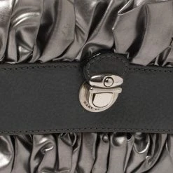 Marc Jacobs Mark Jacobs Metallic/Grey Gathered Coated Canvas And Leather Pushlock Clutch For Women 15 Marc Jacobs Mark Jacobs Metallic/Grey Gathered Coated Canvas And Leather Pushlock Clutch For Women -Marc Jacobs shop luxury women marc jacobs used handbags p459641 002