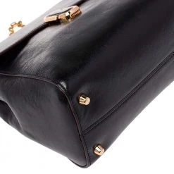 Marc Jacobs Black Patent Leather Chain Strap Backpack For Women 20 Marc Jacobs Black Patent Leather Chain Strap Backpack For Women -Marc Jacobs shop luxury women marc jacobs used handbags p480037 010