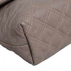 Marc Jacobs Beige Quilted Leather The Large Single Flap Shoulder Bag For Women -Marc Jacobs shop luxury women marc jacobs used handbags p487560 010