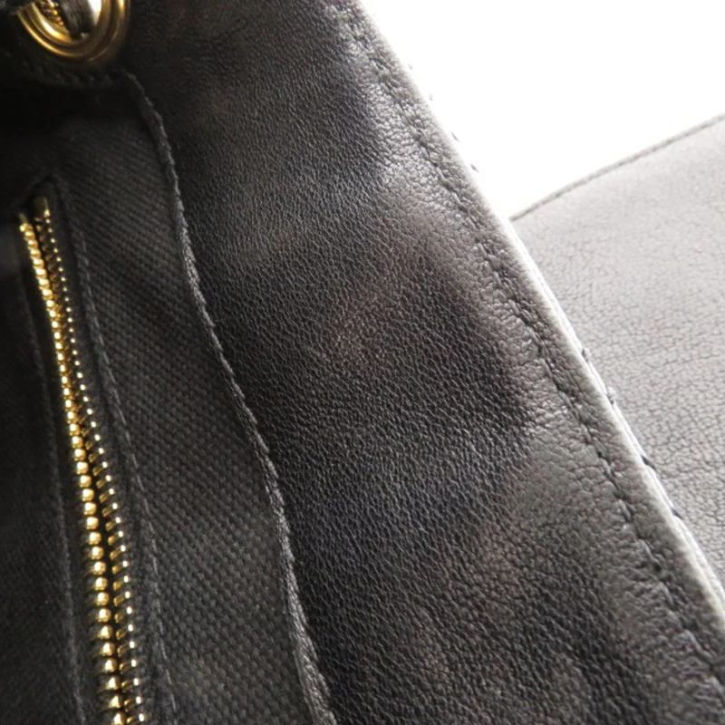 Marc Jacobs Black Quilted Leather Large Baroque Shoulder Bag For Women 12 Marc Jacobs Black Quilted Leather Large Baroque Shoulder Bag For Women - Image 12