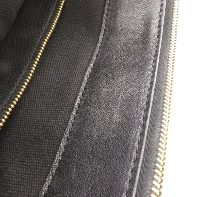 Marc Jacobs Black Quilted Leather Large Baroque Shoulder Bag For Women 13 Marc Jacobs Black Quilted Leather Large Baroque Shoulder Bag For Women - Image 13