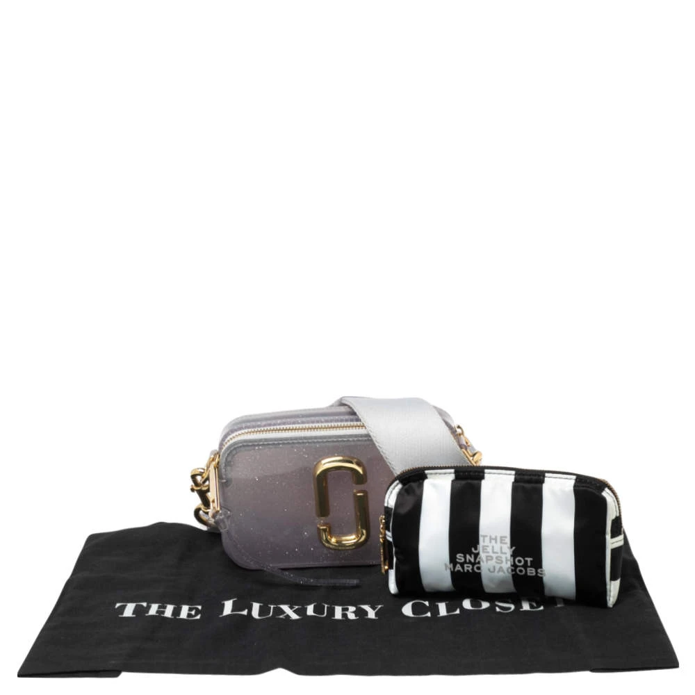 Marc Jacobs Silver Glitter Vinyl The Jelly Snapshot Shoulder Bag For Women 9 Marc Jacobs Silver Glitter Vinyl The Jelly Snapshot Shoulder Bag For Women - Image 9