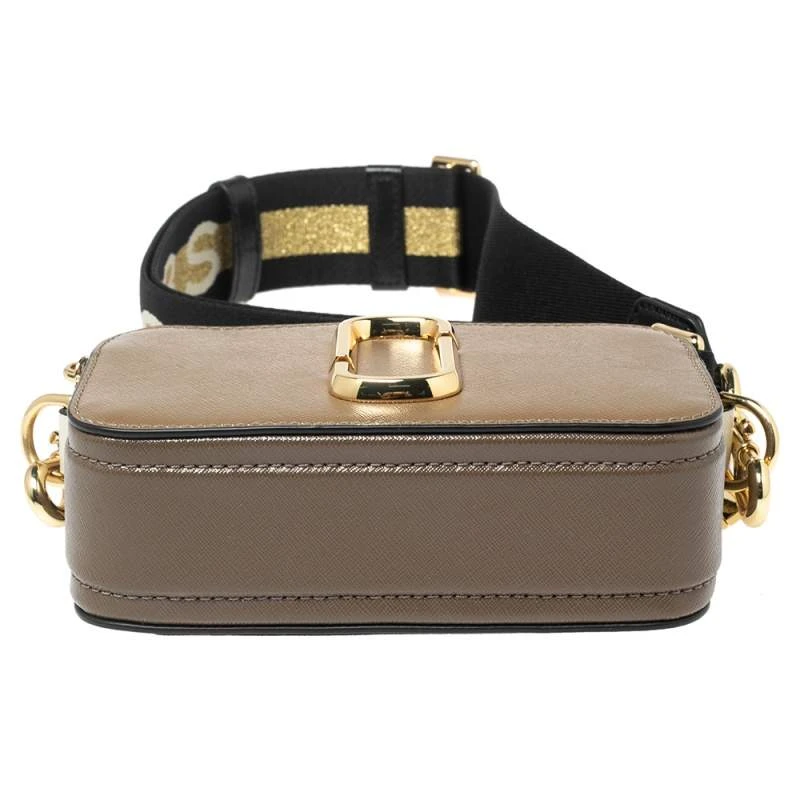 Marc Jacobs Beige Patent Leather Snapshot Camera Crossbody Bag For Women 6 Marc Jacobs Beige Patent Leather Snapshot Camera Crossbody Bag For Women - Image 6
