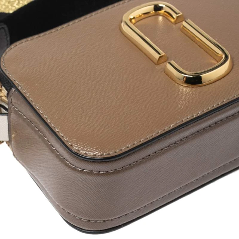 Marc Jacobs Beige Patent Leather Snapshot Camera Crossbody Bag For Women 11 Marc Jacobs Beige Patent Leather Snapshot Camera Crossbody Bag For Women - Image 11