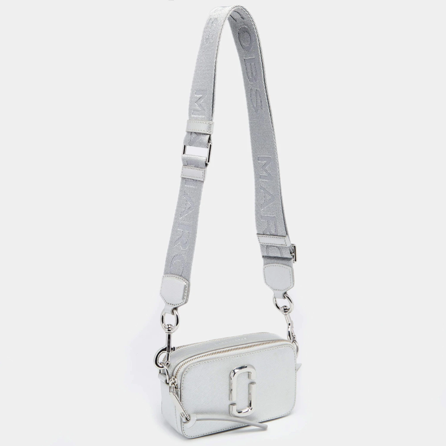Marc Jacobs Silver Leather Snapshot Camera Crossbody Bag For Women 3 Marc Jacobs Silver Leather Snapshot Camera Crossbody Bag For Women - Image 3