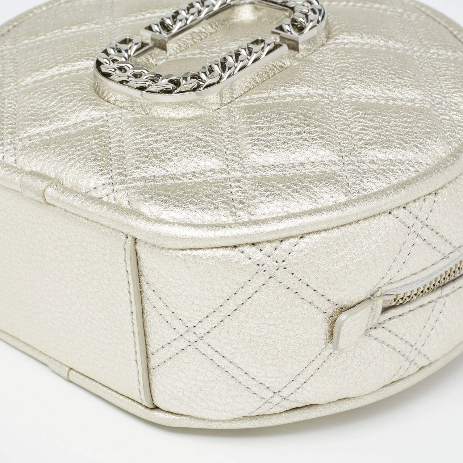 Marc Jacobs Silver Quilted Leather Christy Chain Shoulder Bag For Women 11 Marc Jacobs Silver Quilted Leather Christy Chain Shoulder Bag For Women - Image 11