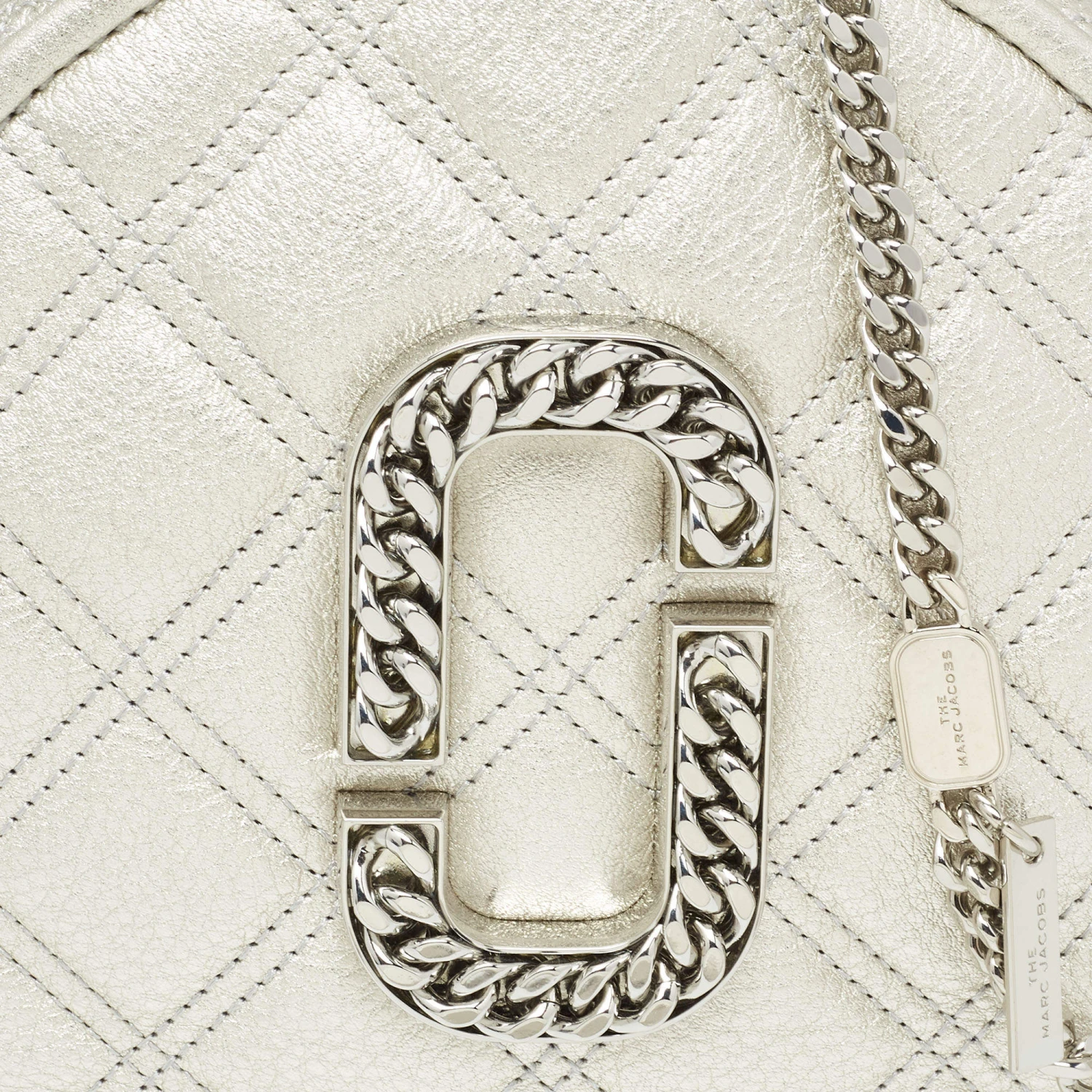 Marc Jacobs Silver Quilted Leather Christy Chain Shoulder Bag For Women 5 Marc Jacobs Silver Quilted Leather Christy Chain Shoulder Bag For Women - Image 5