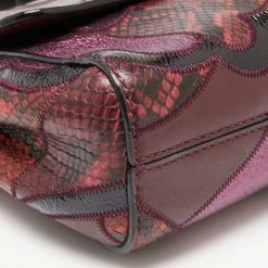 Marc Jacobs Burgundy Leather And Snakeskin Embossed Leather J Patchwork Shoulder Bag For Women -Marc Jacobs shop luxury women marc jacobs used handbags p634287 007