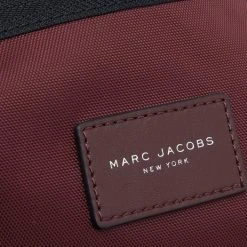 Marc Jacobs Burgundy Nylon And Leather Top Zip Clutch For Women 18 Marc Jacobs Burgundy Nylon And Leather Top Zip Clutch For Women -Marc Jacobs shop luxury women marc jacobs used handbags p658471 003