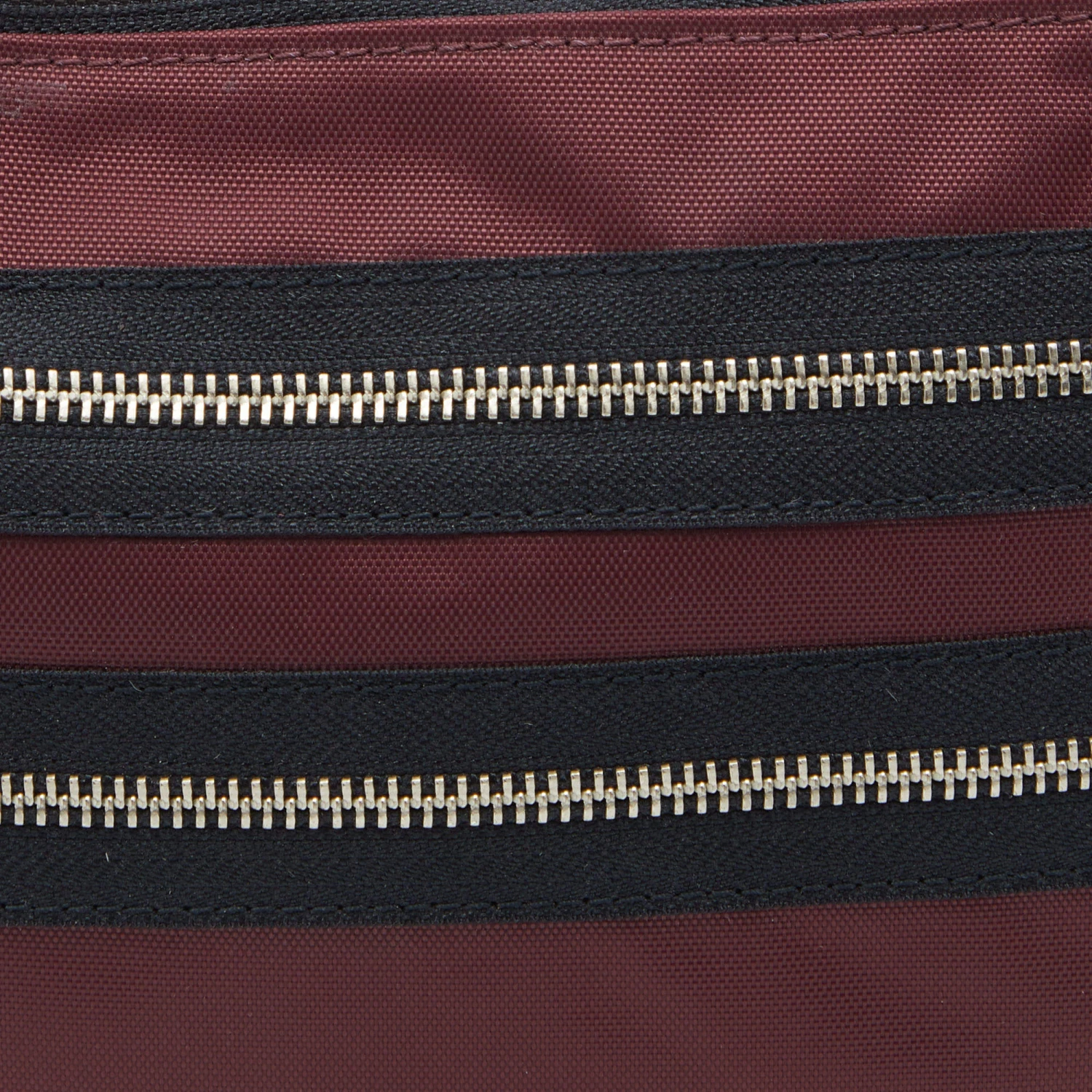 Marc Jacobs Burgundy Nylon And Leather Top Zip Clutch For Women 5 Marc Jacobs Burgundy Nylon And Leather Top Zip Clutch For Women - Image 5