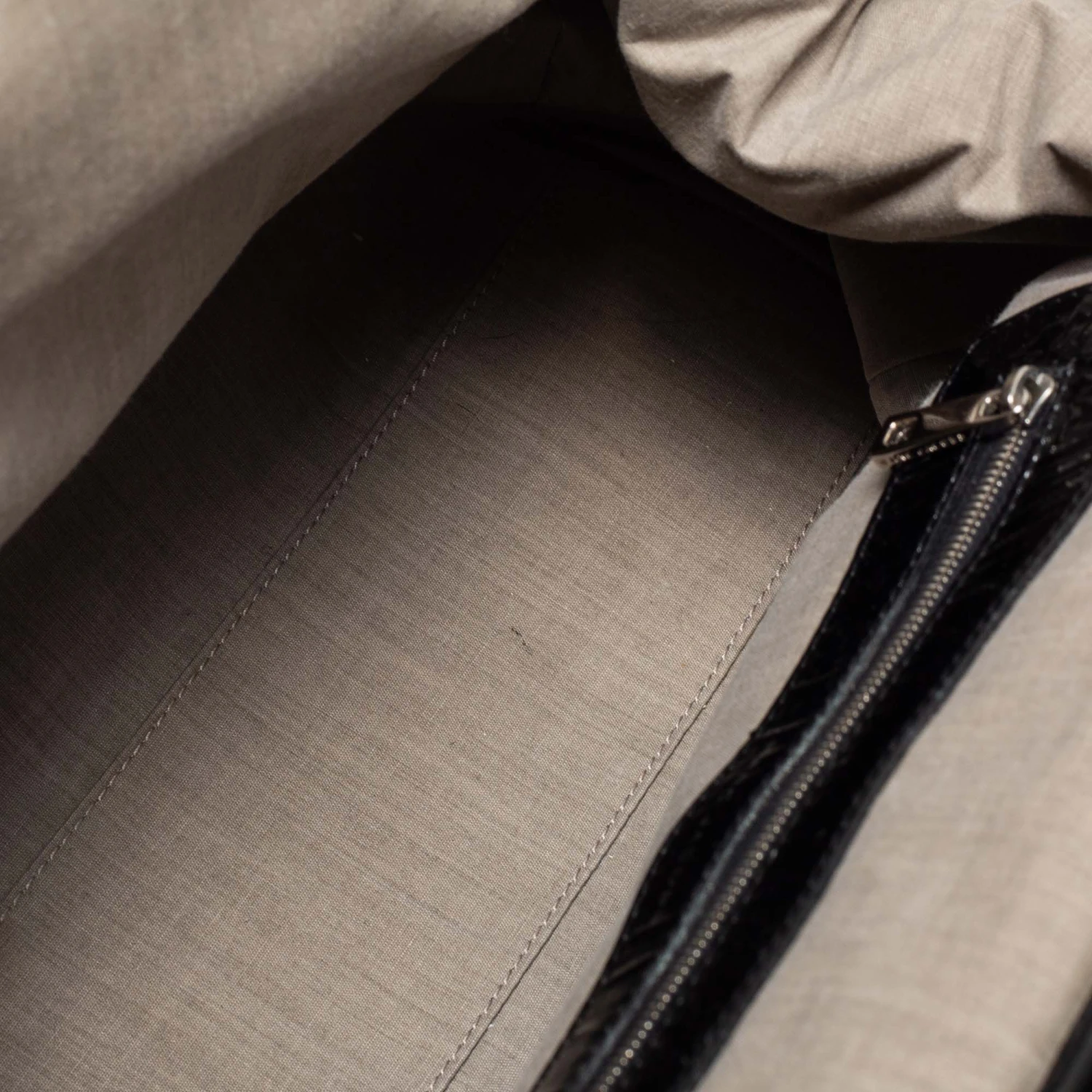 Marc Jacobs Black Quilted Patent Leather Stam Satchel For Women 9 Marc Jacobs Black Quilted Patent Leather Stam Satchel For Women - Image 9