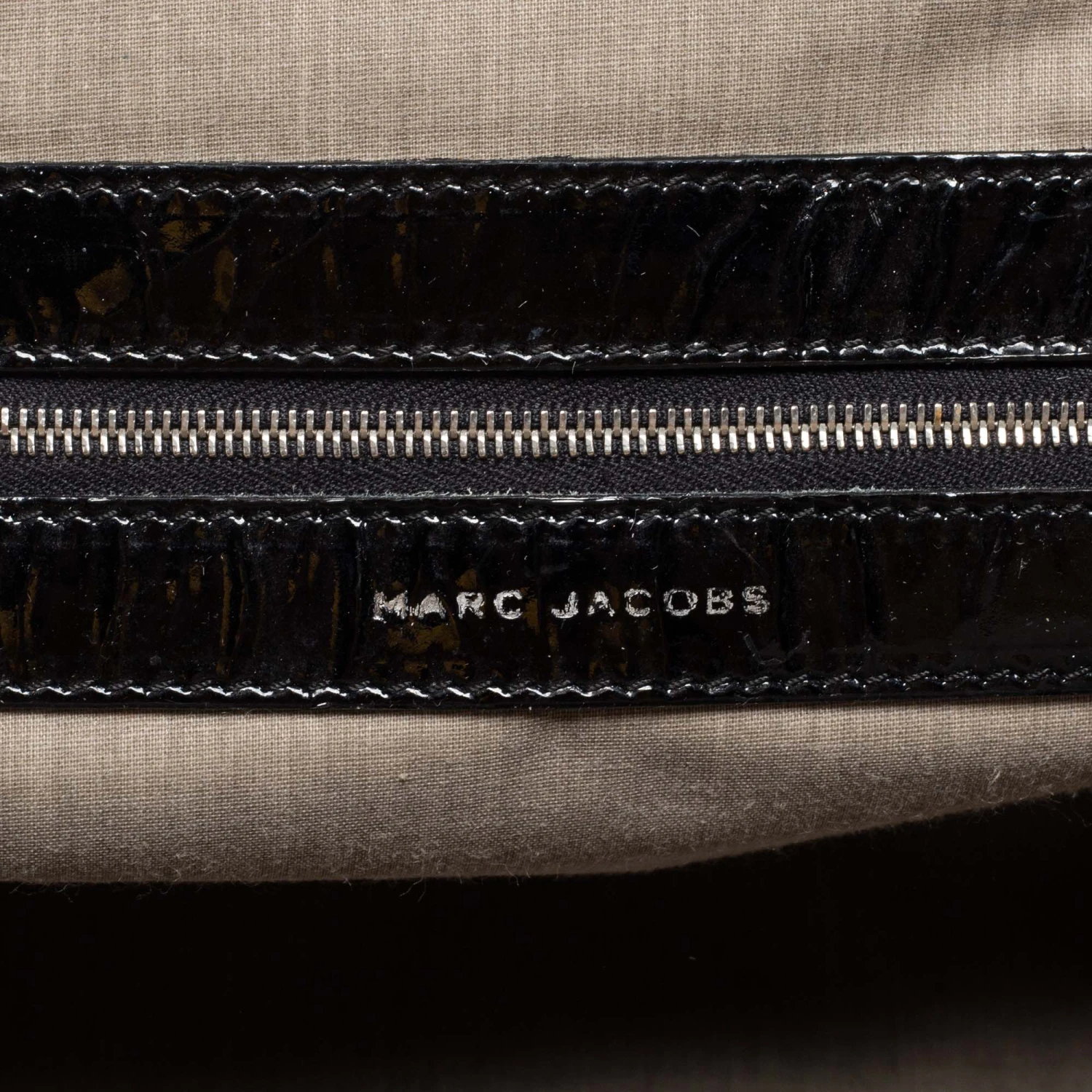 Marc Jacobs Black Quilted Patent Leather Stam Satchel For Women 10 Marc Jacobs Black Quilted Patent Leather Stam Satchel For Women - Image 10