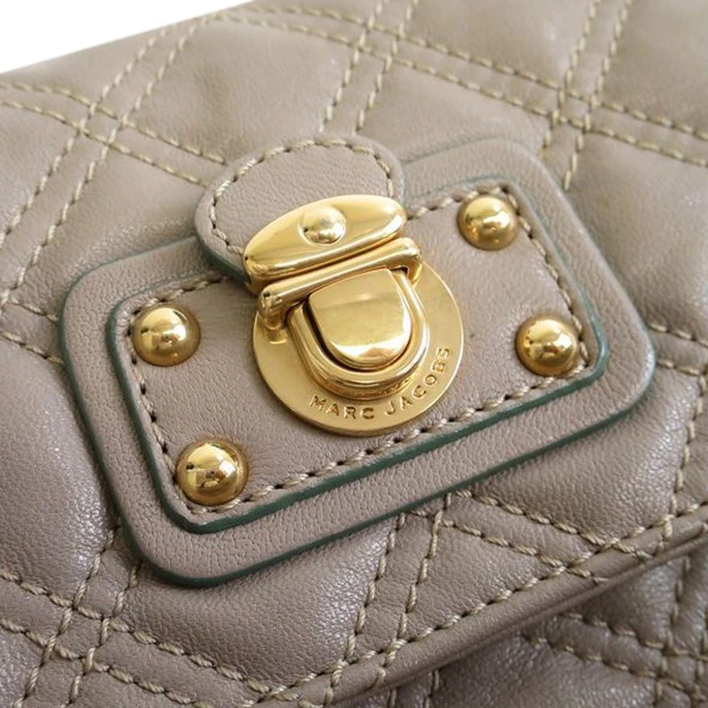 Marc Jacobs Grey Leather Baroque Large Single Shoulder Bag For Women 4 Marc Jacobs Grey Leather Baroque Large Single Shoulder Bag For Women - Image 4