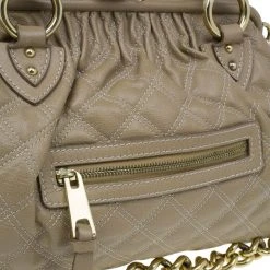Marc Jacobs Beige Quilted Leather Stam Bag For Women 25 Marc Jacobs Beige Quilted Leather Stam Bag For Women -Marc Jacobs shop luxury women marc jacobs used handbags p8036 0010