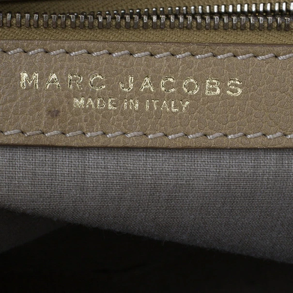 Marc Jacobs Beige Quilted Leather Stam Bag For Women 15 Marc Jacobs Beige Quilted Leather Stam Bag For Women - Image 15